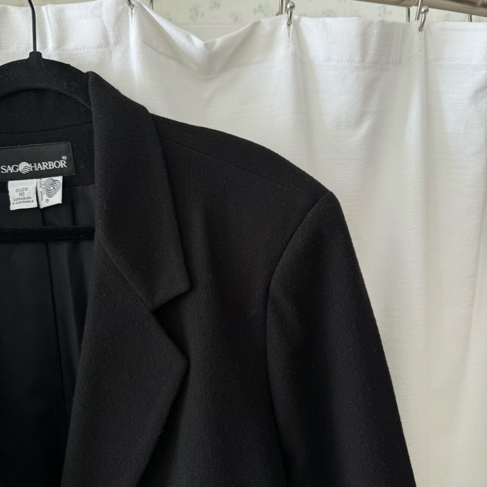 Sag Harbor Women's Black Wool Blazer Jacket